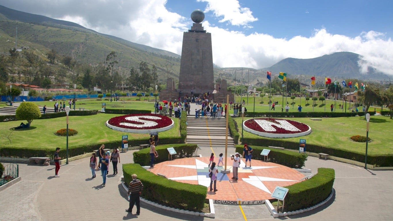 Praça da metade do mundo em Quito Praça da metade do mundo em Quito