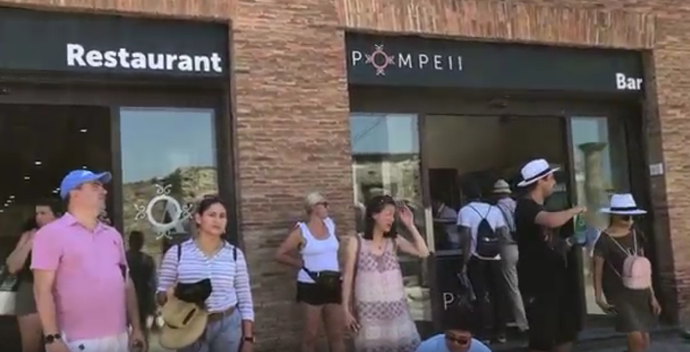 Scavi di Pompei Scavi di Pompei