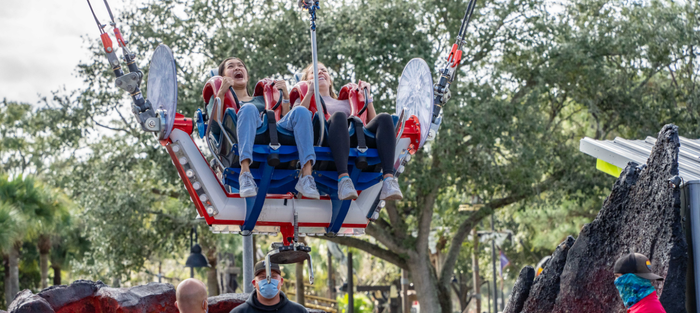 Slingshot no Icon Park Slingshot no Icon Park