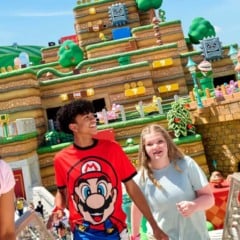 Visitantes no Epic Universe da Universal