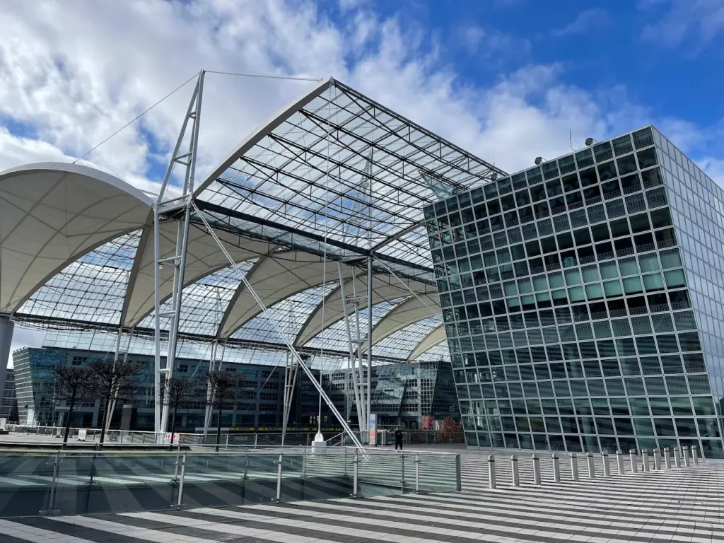 Aeroporto de Munique-Franz Josef Strauss Aeroporto de Munique-Franz Josef Strauss