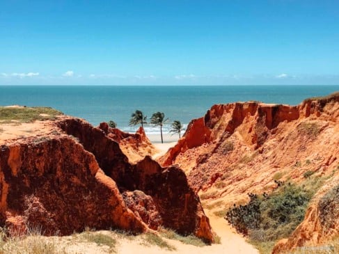Excursão à praia de Morro Branco