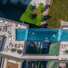 The new Sky Pool, an acrylic transparent swimming pool stretched between the 10th stories. EmbassyGardens, NineElms, London.