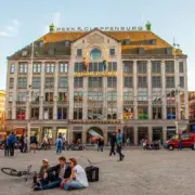 Amsterd&atilde;: como chegar aos principais pontos da cidade