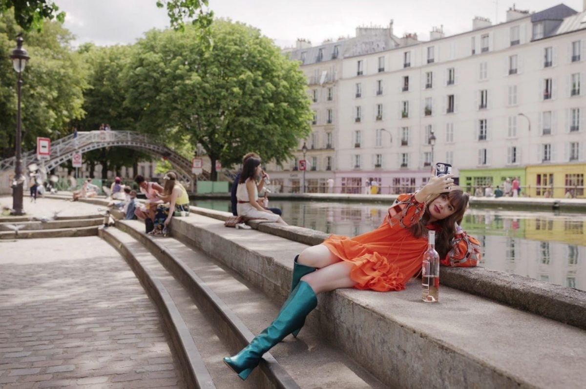 Canal Saint-Martin - Emily in Paris Canal Saint-Martin - Emily in Paris
