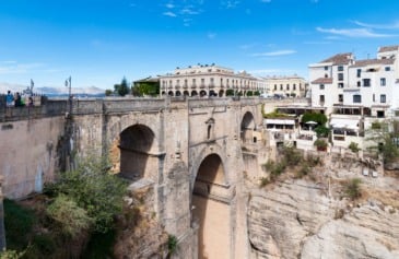 Como funciona o trem da Espanha para a França Como funciona o trem da Espanha para a França