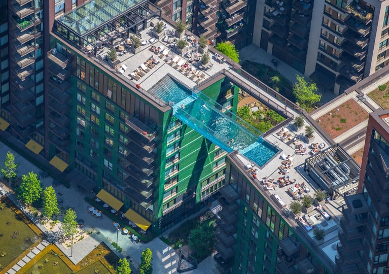 Sky Pool em Londres.