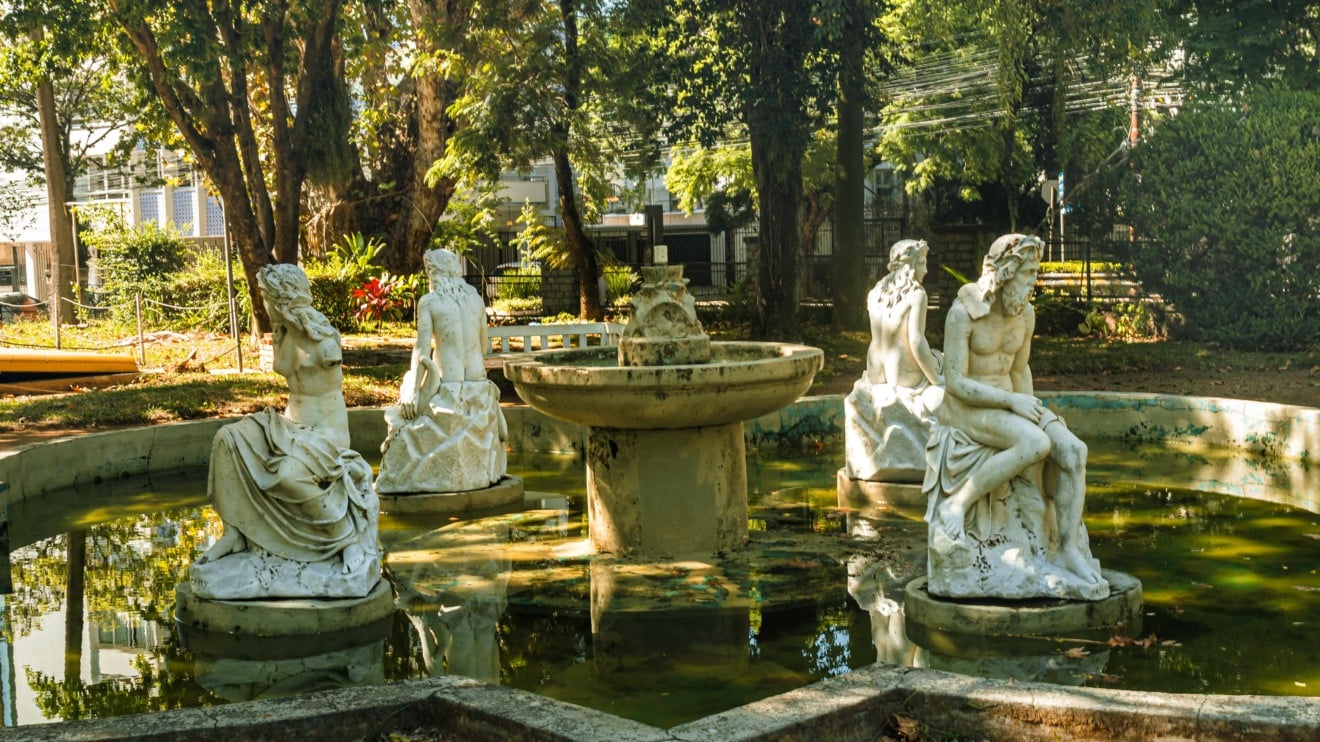 Chafariz do Imperador nos jardins do DMAE em Porto Alegre