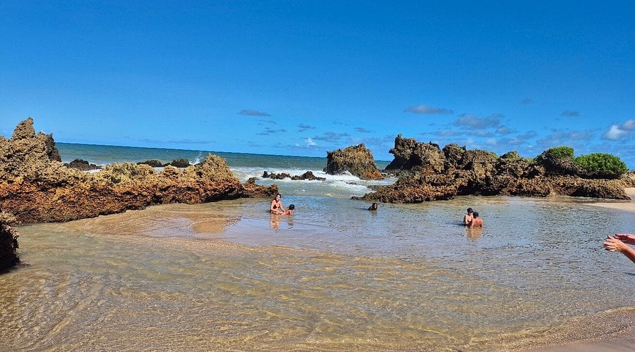 Praia de Tambaba na Para&iacute;ba