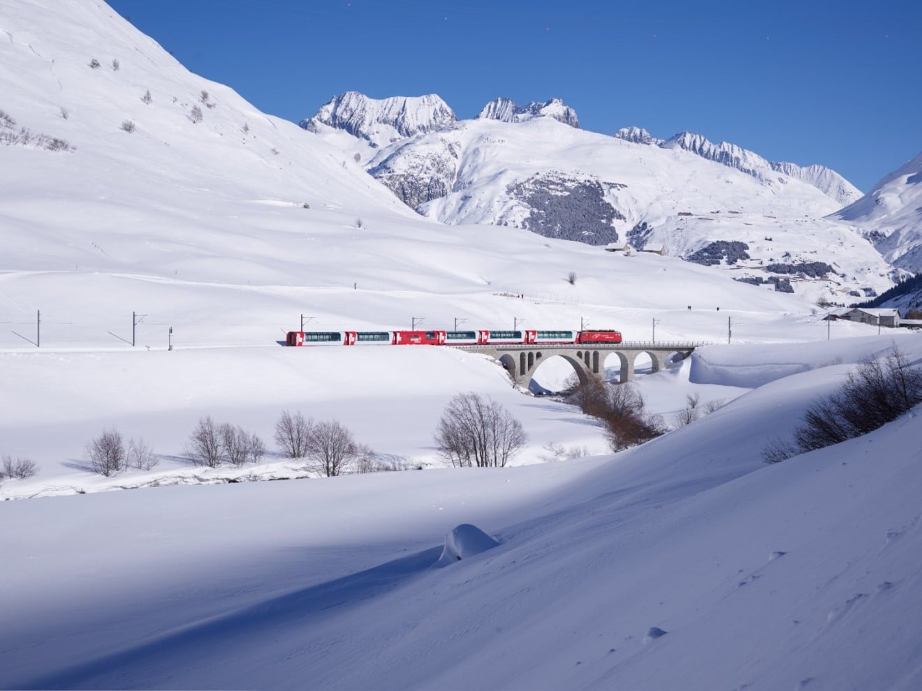 Glacier Express na neve Glacier Express