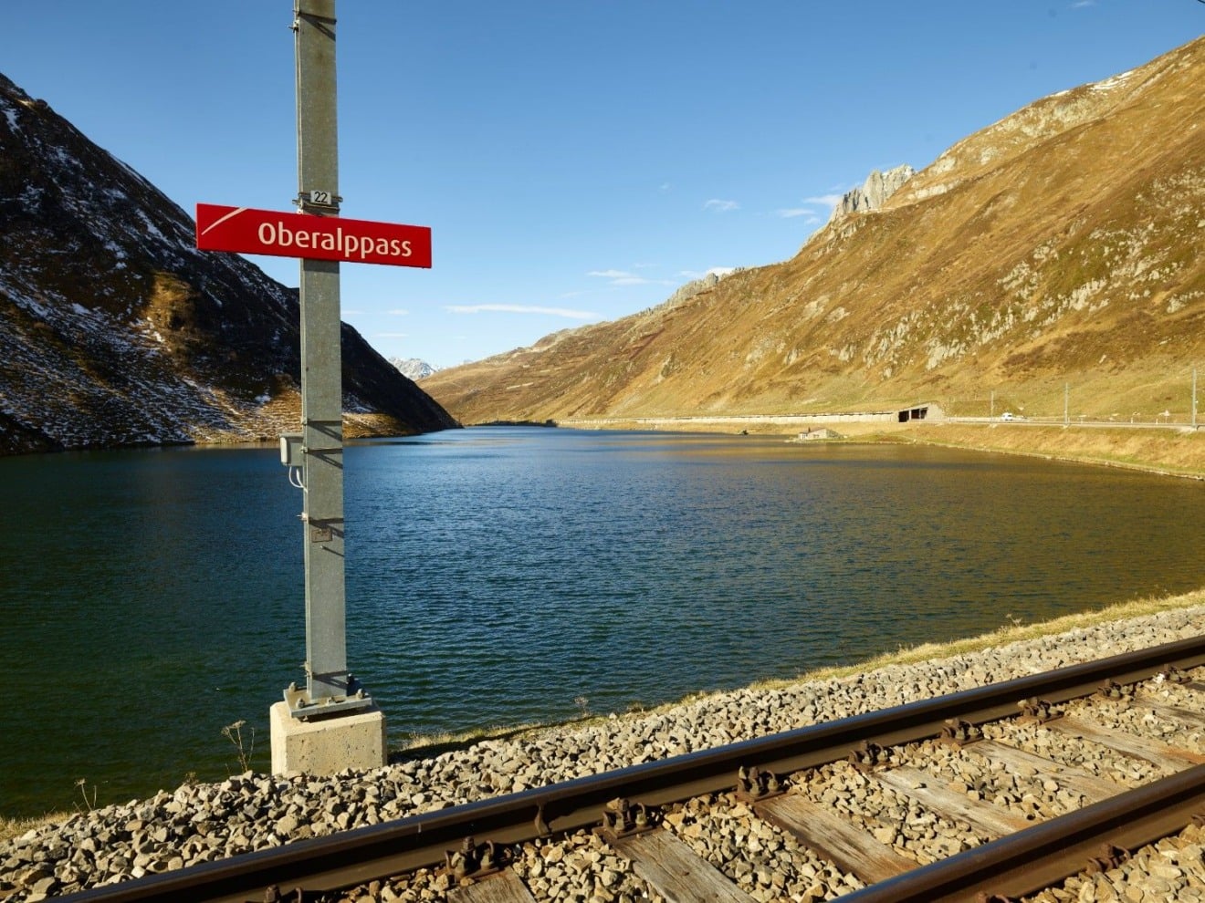 Trilhos no percurso do Glacier Express Trilhos no percurso do Glacier Express