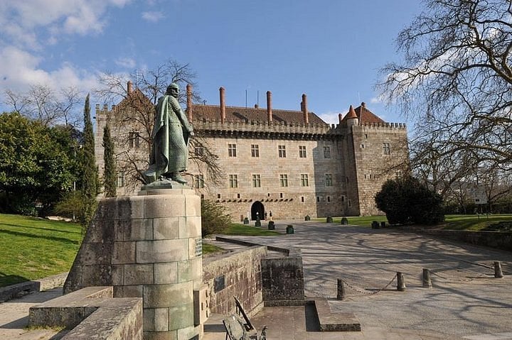 Paço dos Duques de Bragança Paço dos Duques de Bragança