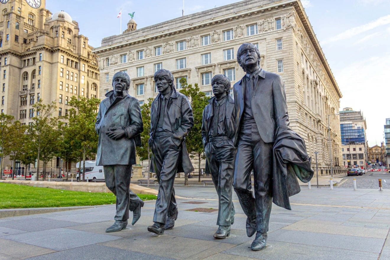 Estátua dos Beatles em Liverpool Estátua dos Beatles em Liverpool