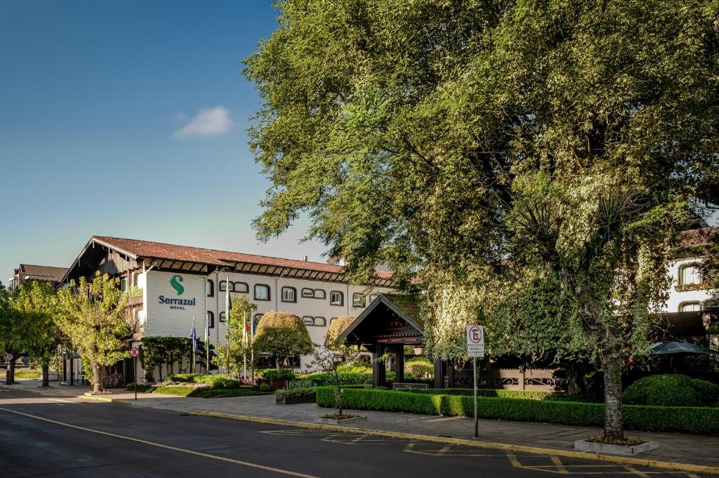 Serrazul Hotel em Gramado Serrazul Hotel em Gramado