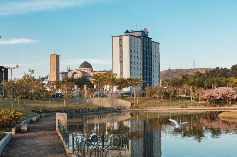Hotel Rainha dos Apóstolos em Aparecida do Norte Hotel Rainha dos Apóstolos em Aparecida do Norte
