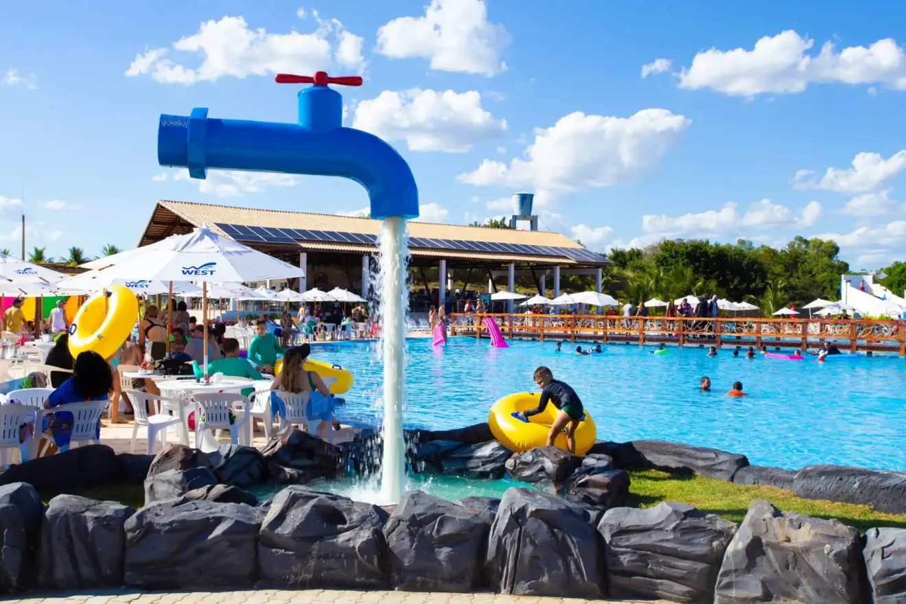 Piscina do West Acqua Park Piscina do West Acqua Park
