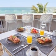 3 hot&eacute;is comuns com caf&eacute; da manh&atilde; para ficar em Punta Cana